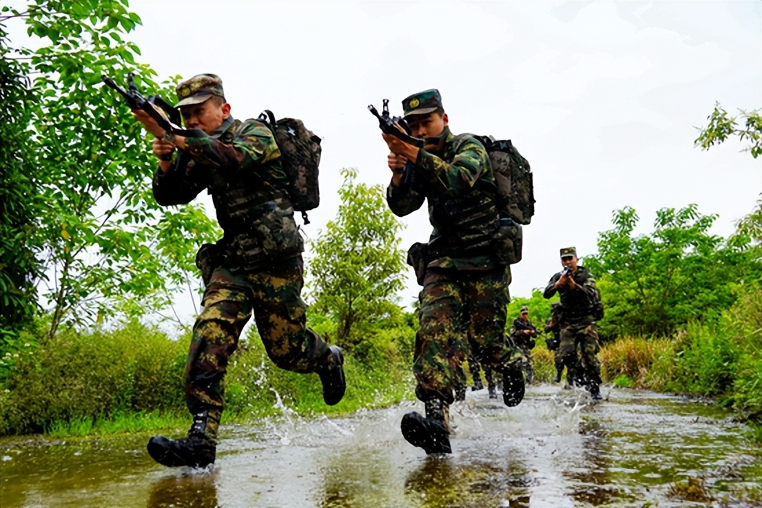 【起床号】4月1日，早安！歌曲《追梦赤子心》