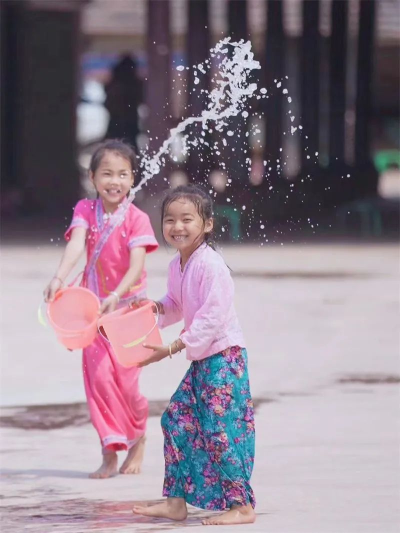 云南四月各地泼水节狂欢全攻略,2023年什么时候开始过泼水节