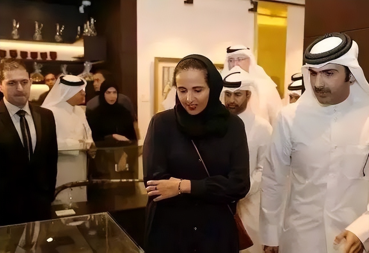 卡塔尔300亿美元,卡塔尔三公主