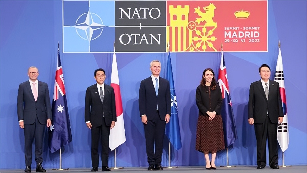 日韩和欧盟吃相太难看，眼看中国人不来了，宣布放弃歧视政策