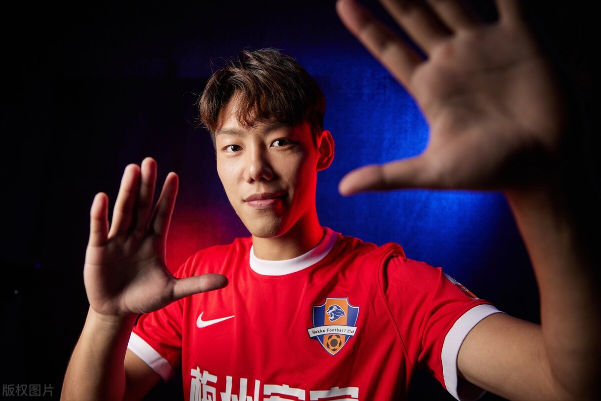 梅州客家足球俱乐部写真,梅州客家队海报