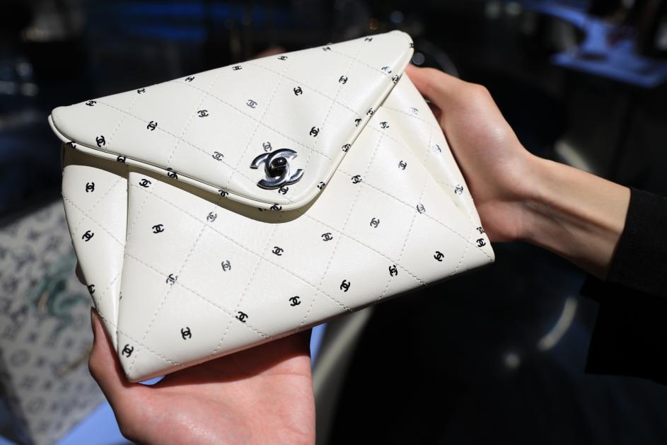 买奢侈品包包哪里最便宜,买大牌二手包包去哪里买