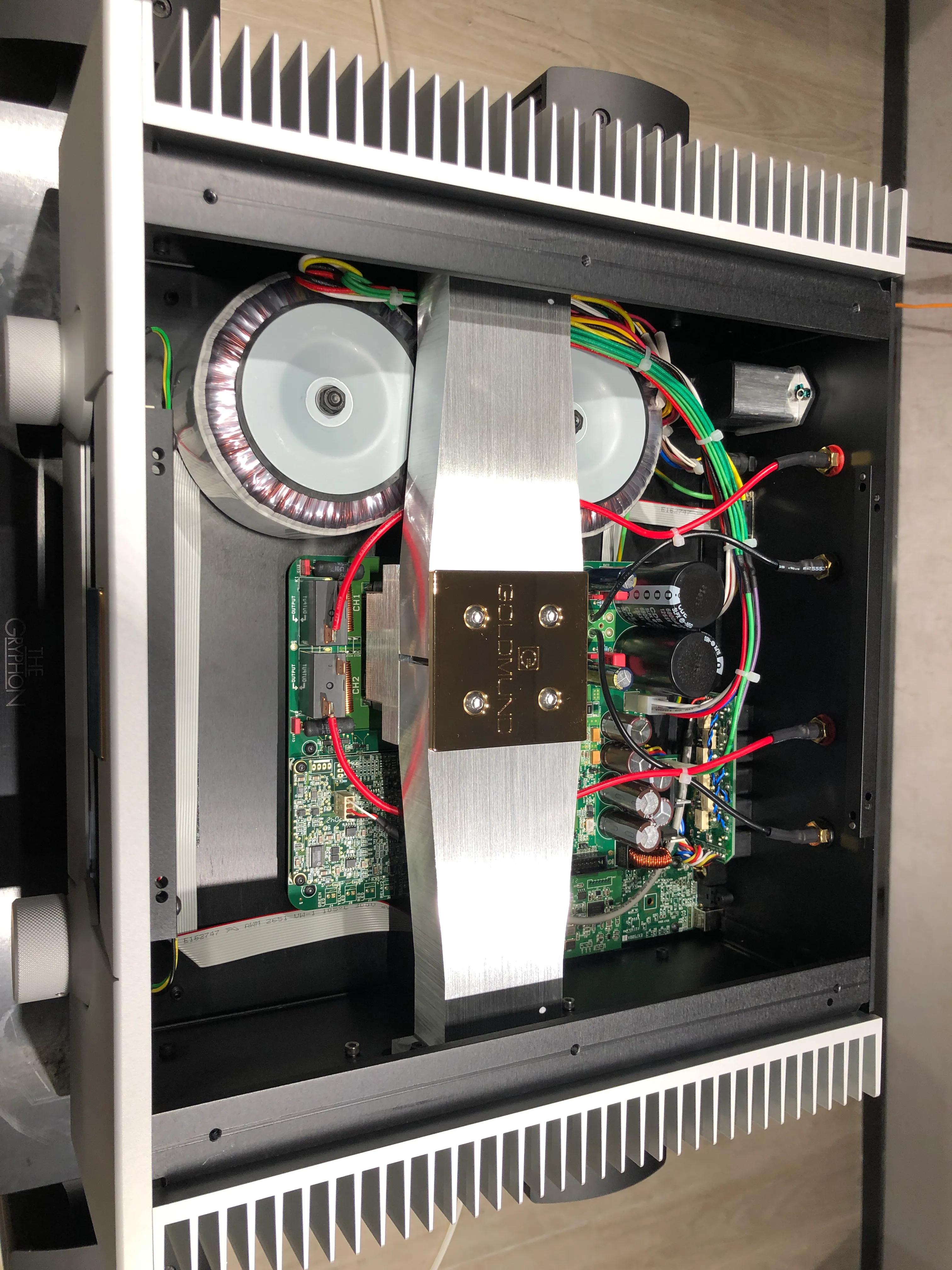 瑞士高文telos600功放,瑞士高文telos200单声道后级