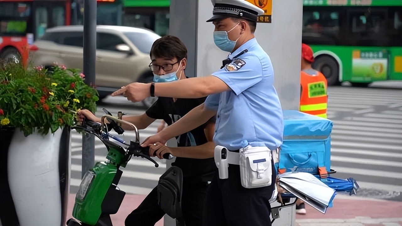 超标电动车自行车需要驾驶证吗,电动自行车违法载人要罚款吗