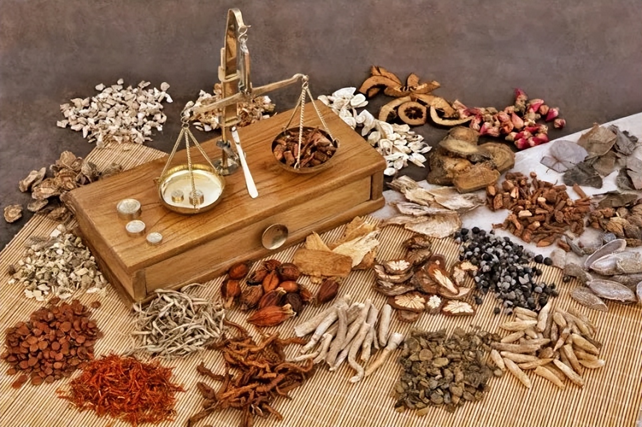 尿不尽感觉尿路痛怎么治疗,尿不尽尿路阻塞吃什么药