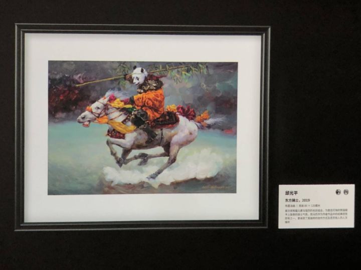 极米吸顶灯投影仪真实测评,极米投影仪神灯评测