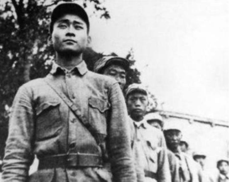 56年朱彦夫回乡后，母亲见他身体残缺吓一跳：让国家来照顾你吧