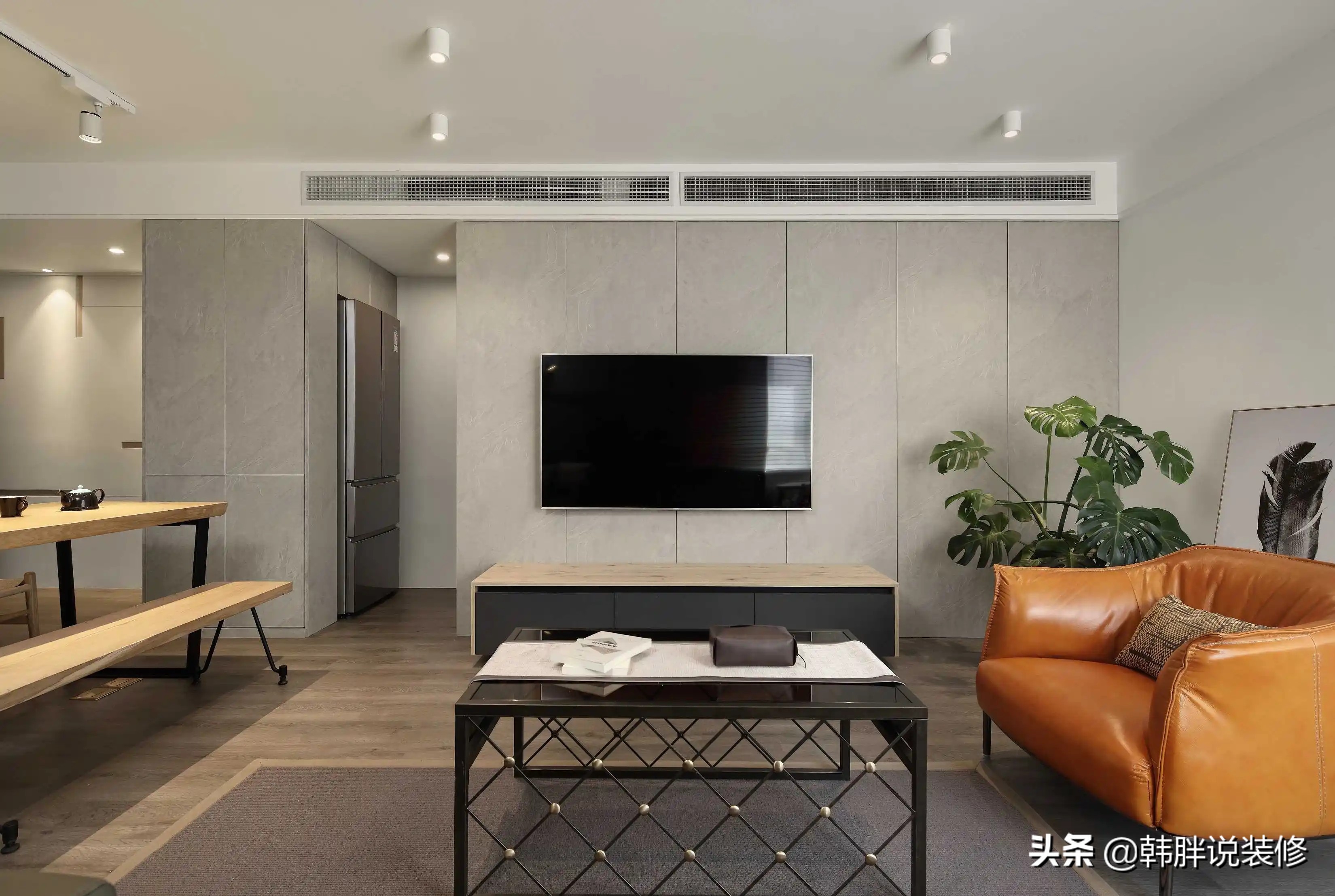 电视机旁不要放这四样东西,电视机前不能摆放的四种物品