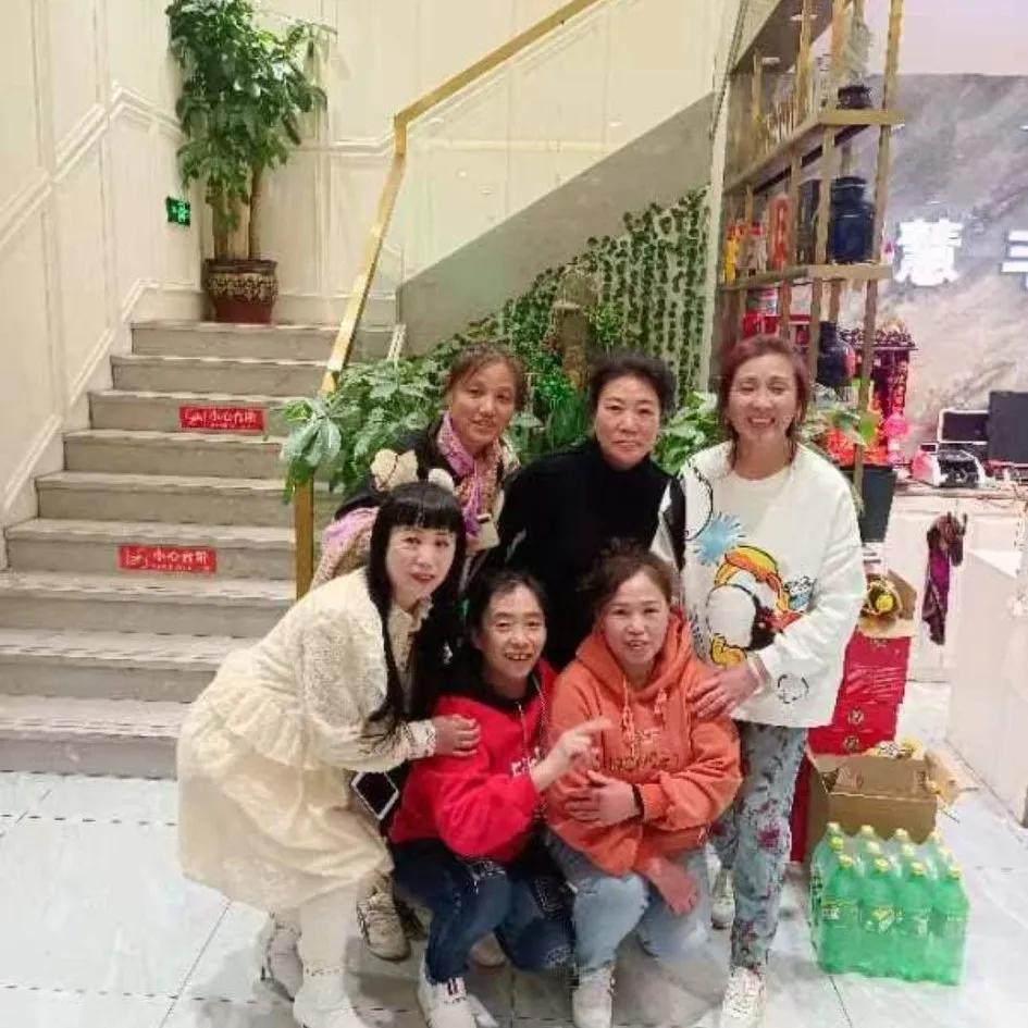 开心快乐群公告怎么写,开心快乐群聊名称