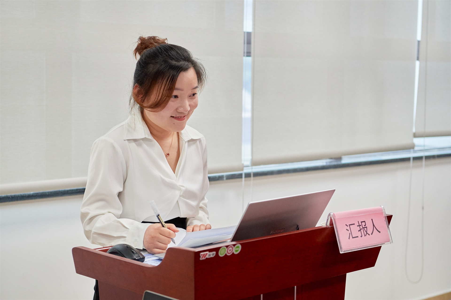 研究生毕业论文答辩的范文,临床研究生毕业论文答辩视频讲解