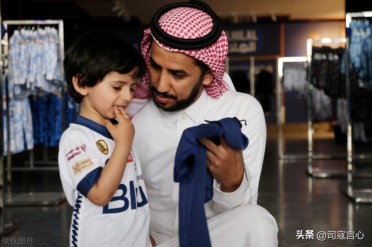 梅西或将加盟利雅得新月,官宣梅西转会利雅得新月