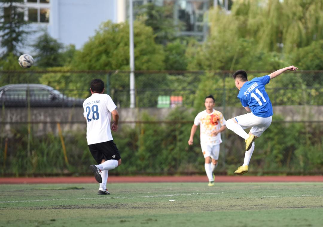 一扇门阻挡了去路,一扇门阻挡了一个梦想的诞生