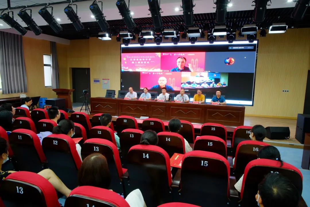 上海复旦大学潘伟杰,潘伟杰上海