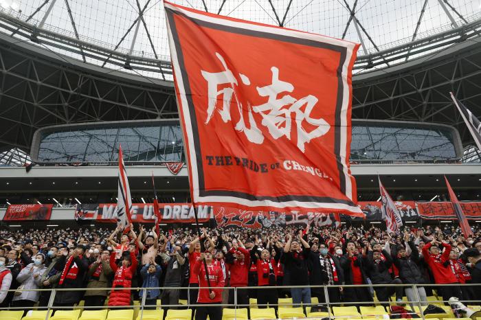 武汉三镇成都蓉城裁判,武汉三镇vs成都蓉城手球争议解说