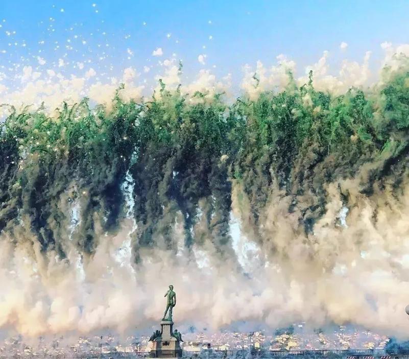 玩火上瘾3分钟烧掉百万!被外媒泼脏水的中国男人,凭啥一战封神