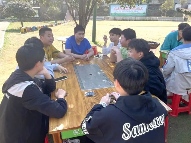 有教育情怀的学校,有幸福感的大学是什么样的