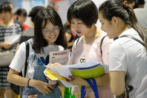 00后喜欢的专业排行榜,00后法医专业