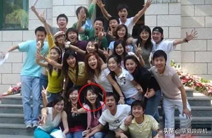 频频高调为辱华品牌站台，唐嫣是缺钱被坑了，还是明知故犯？