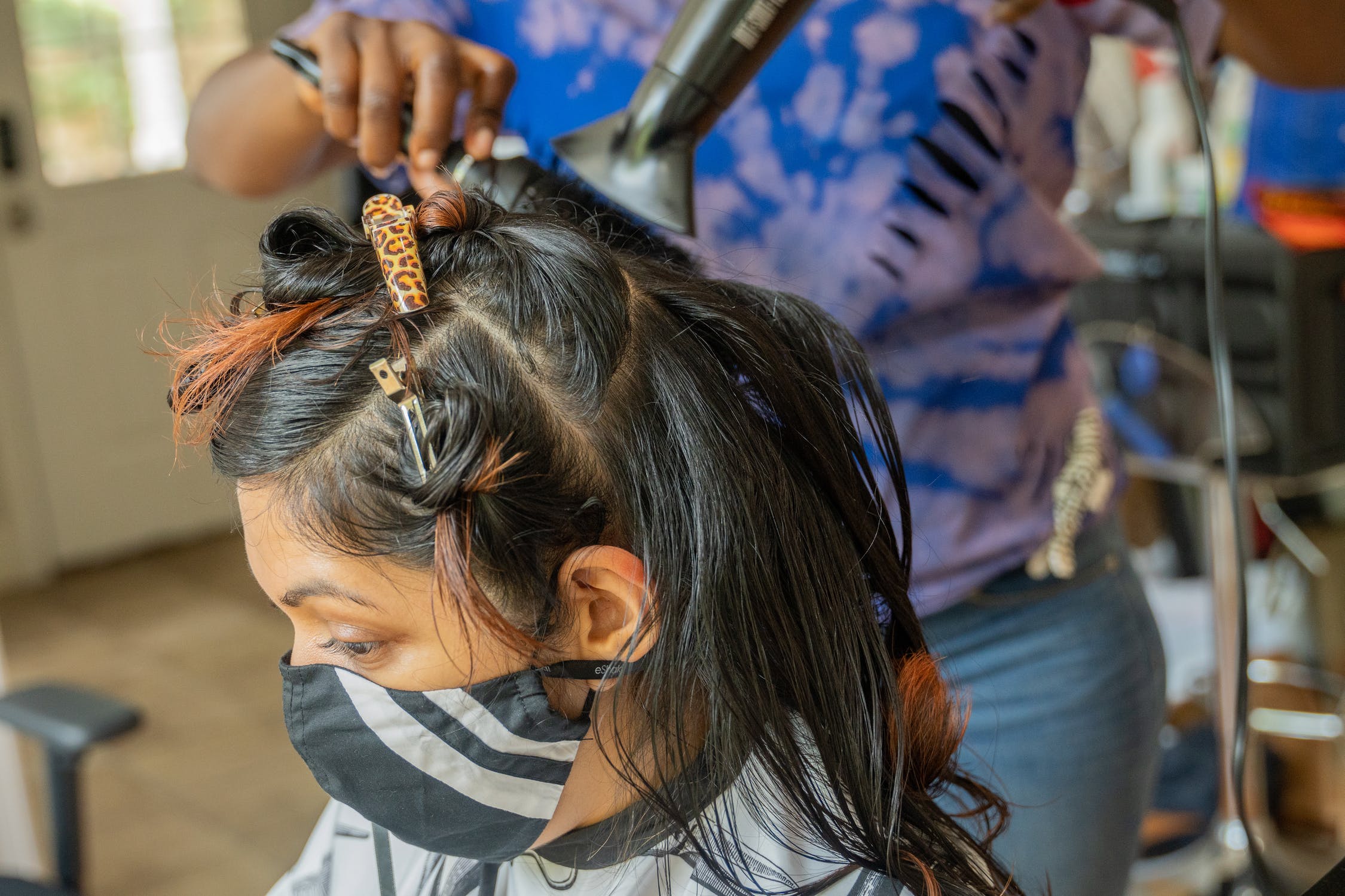 小长假过后，头发问题开始频发，如何解决这件“头等大事”？