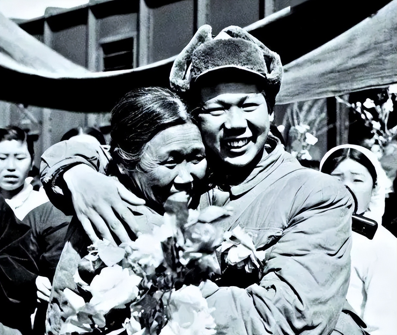 朝鲜惨败，男女比例严重失衡，志愿军高层严令：犯作风错误者枪毙