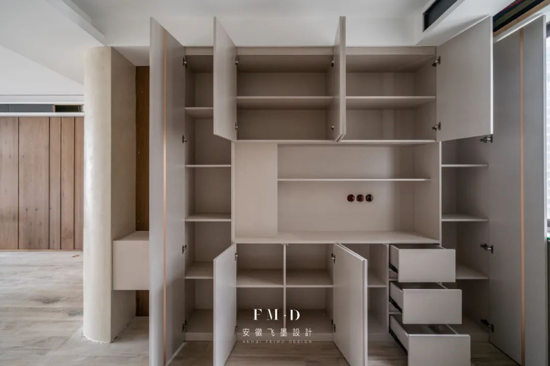 一对年轻夫妻的家，124㎡侘寂风，柔和自然，是多少人羡慕的生活