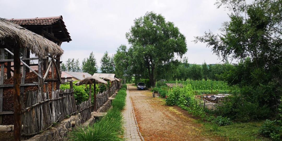 相见恨晚这首歌完整版,原汁原味古色古香的一座小城