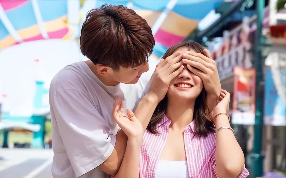 小伙相亲自称月入150万,吹牛被揭穿小伙相亲十分尴尬