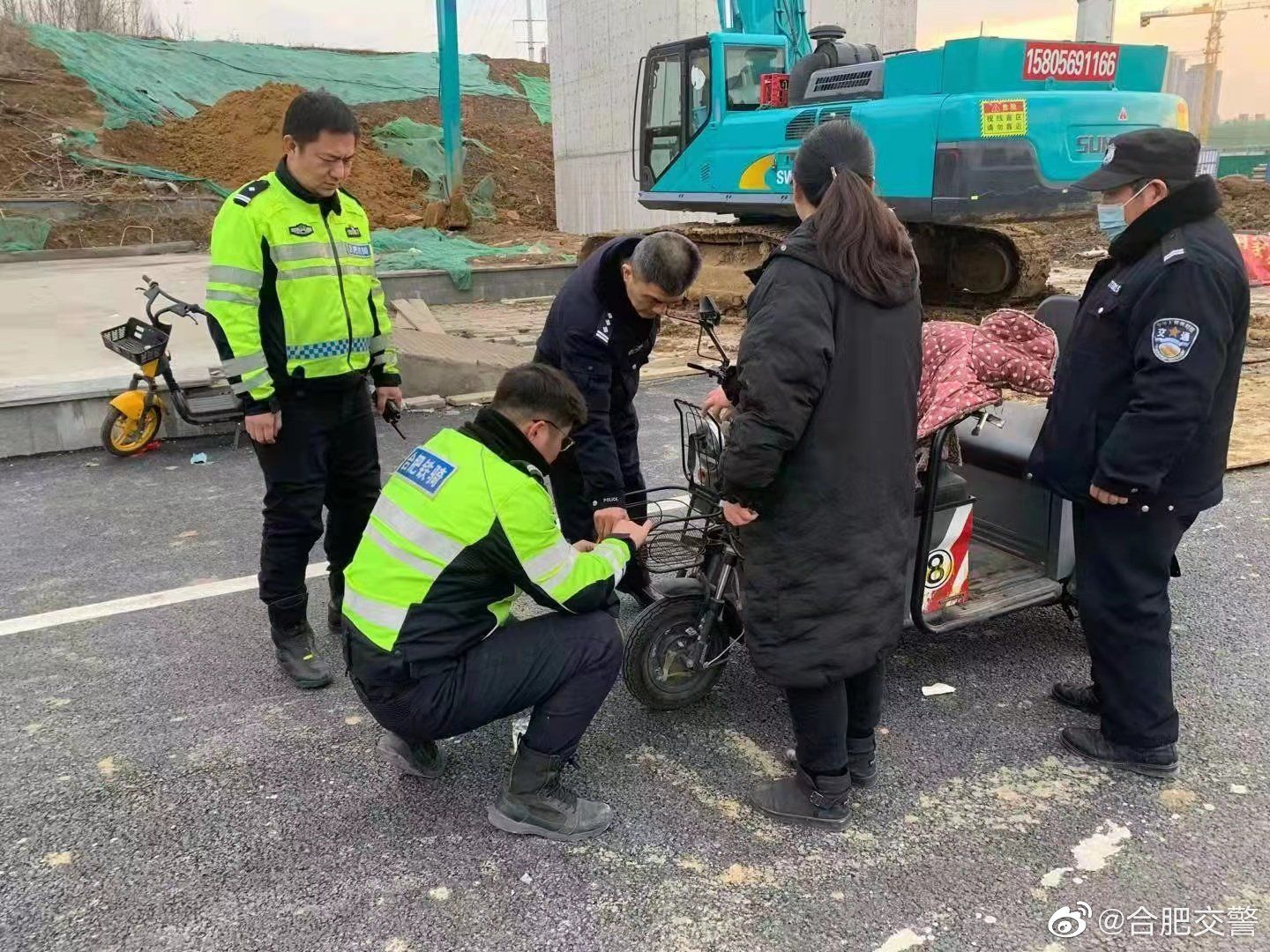 合肥超6万辆违规电动三四轮车已登记备案交警解答相关问题