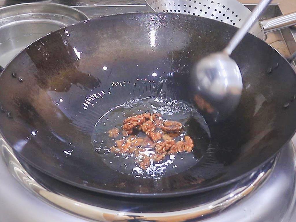 骨头汤虾皮不补钙真正补钙的食品,鸡蛋牛奶虾皮骨头汤补钙