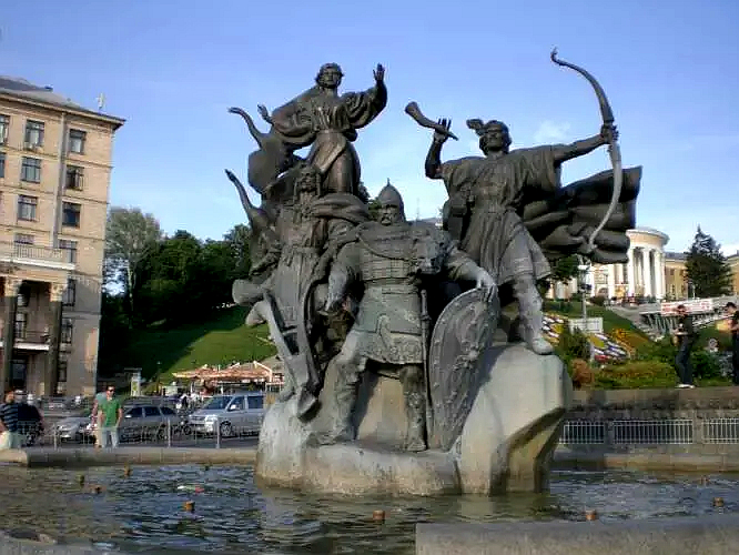 “基辅传”之二：殖民者来去匆匆，直到温和斯拉夫人到来建立基辅