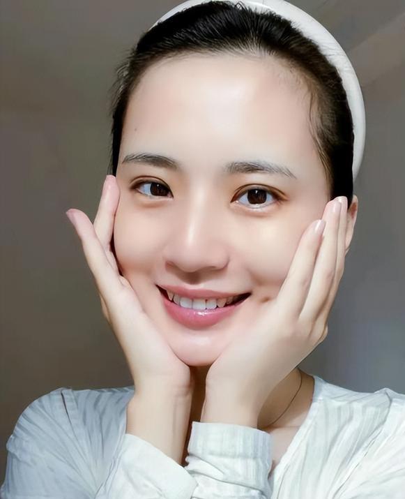 睡前五习惯让你肌肤紧致,女性睡前4个动作提升自己肌肤