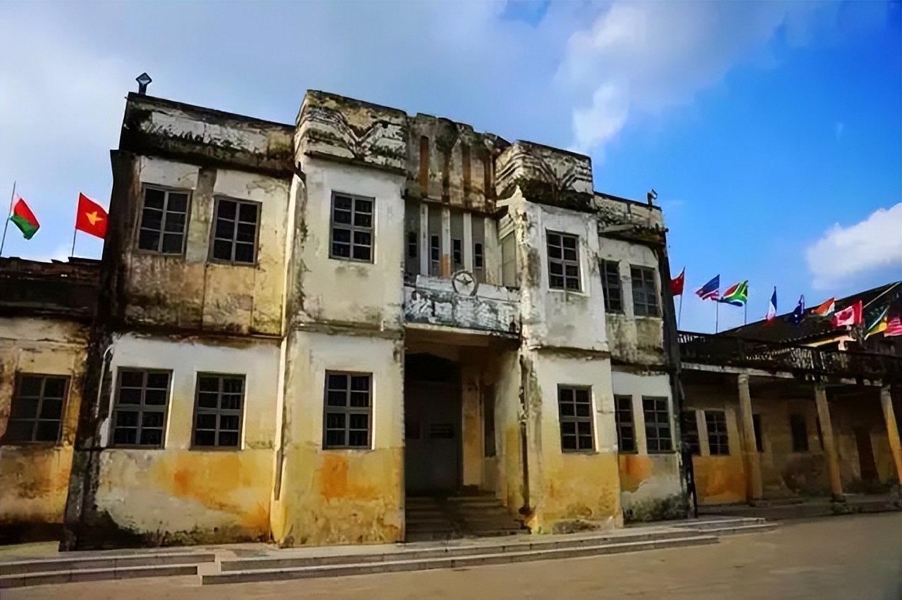 广州出发-梅州+福建3天游，打卡云水谣古镇+永定土楼+松口古镇