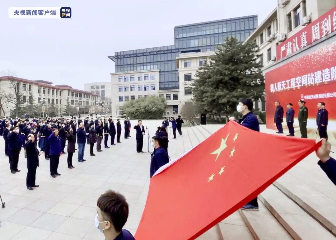 郑州发布54号通告/郑州通报2例无症状感染者活动轨迹/郑州四城区开展重点人群核酸检测/本周限行有变