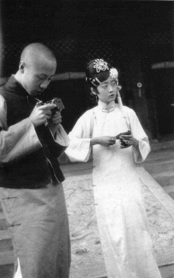 婉容最后被谁抓了,婉容所有的真实影像