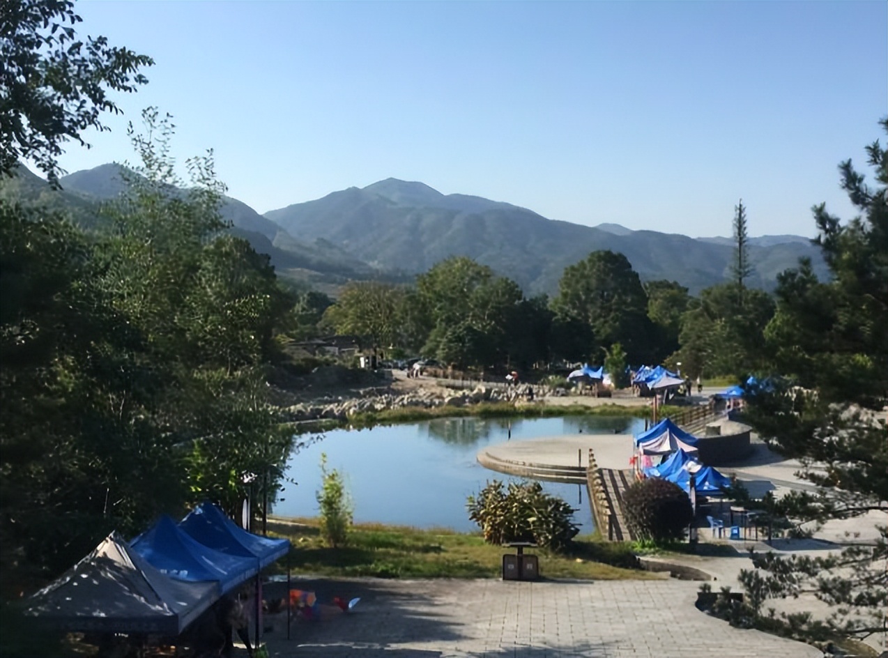 适合养老的温泉小镇,这座小镇也很安逸