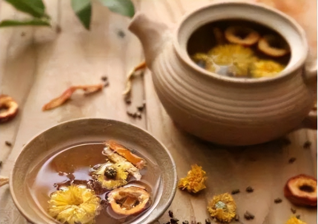 夏天多喝菊花茶排毒,夏天喝菊花茶降火么