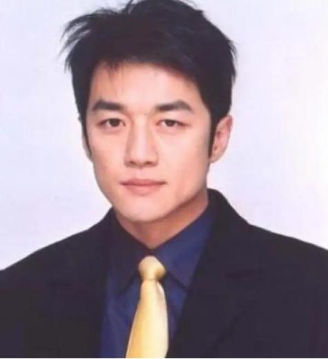 王菲前任李亚鹏,王菲的前夫李亚鹏现状