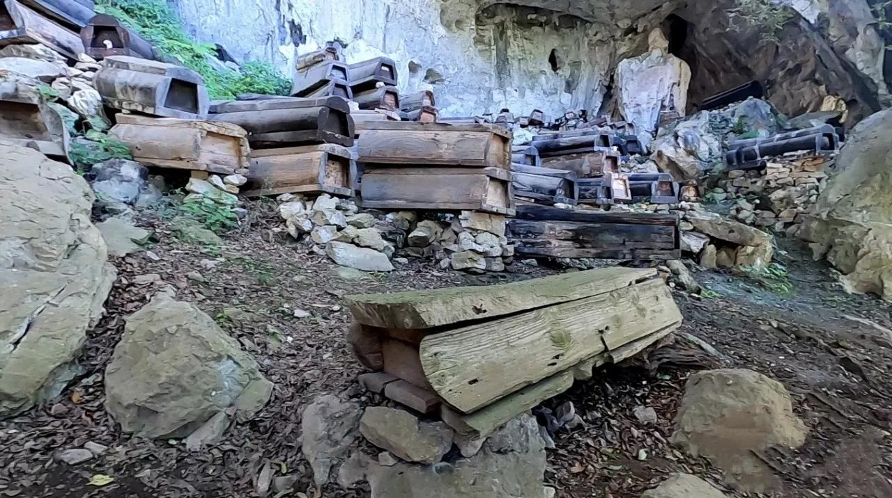 俗话说：“墓碑四不立，财富紧相随”这句话什么意思？有啥讲究？