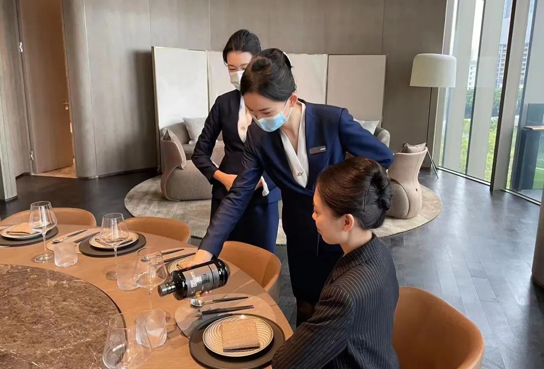 越秀服务,越秀服务创新