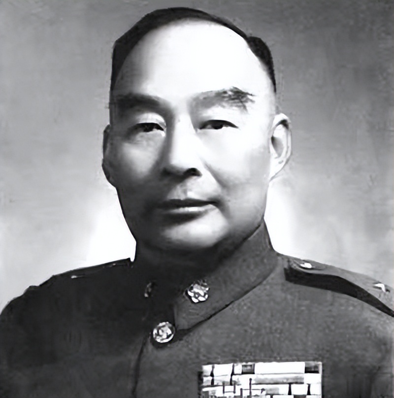 蒋介石一生中唯一一次到延安，看了毛*东泽**的窑洞，大呼后悔