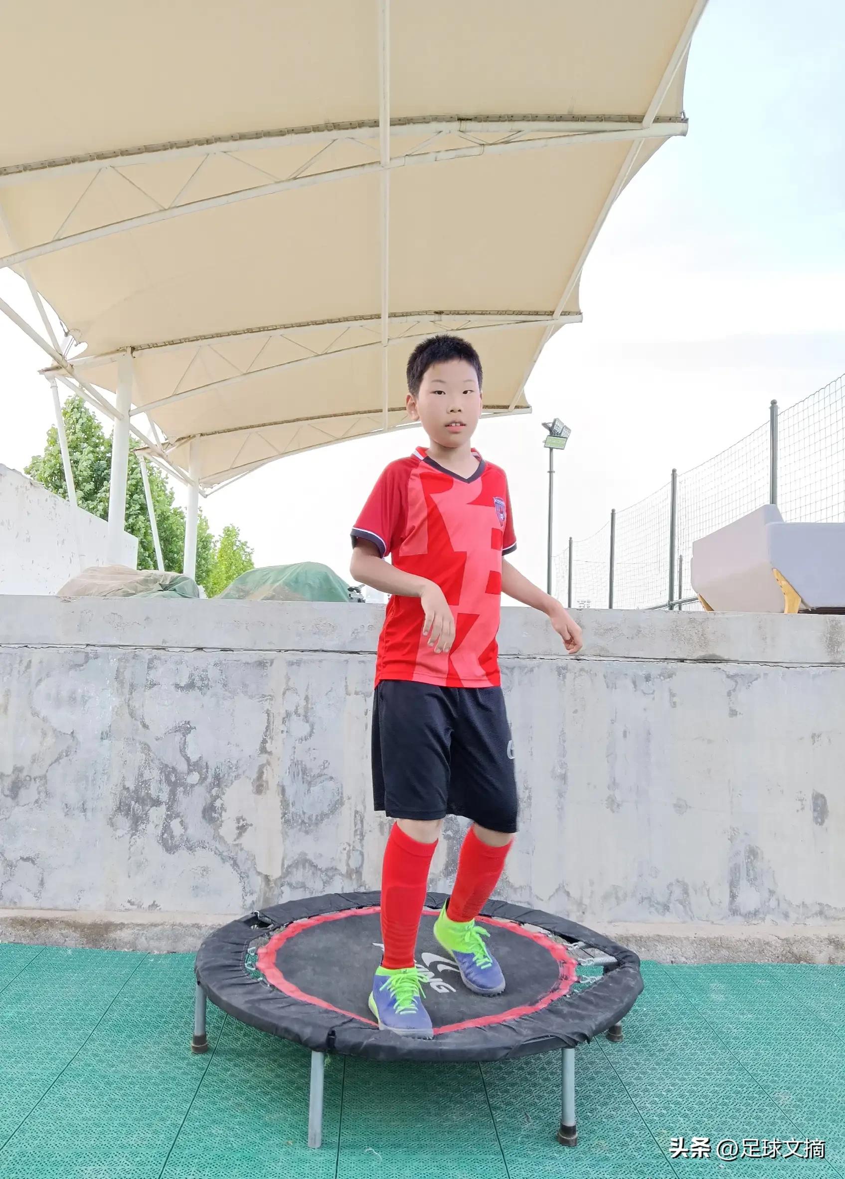 足球周刊2023年6月30号,足球文摘2024年4月2日