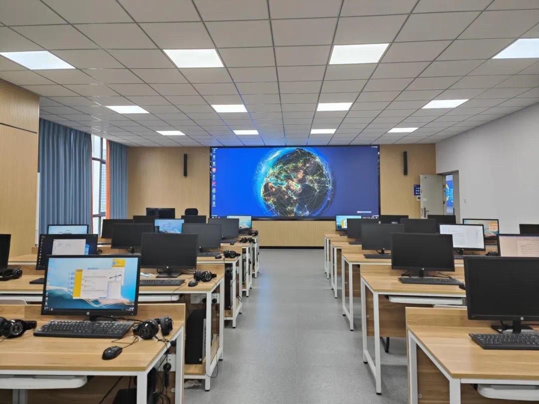 9大理由揭秘：在这个学校为何既能快乐学习，个性又能自由发展？