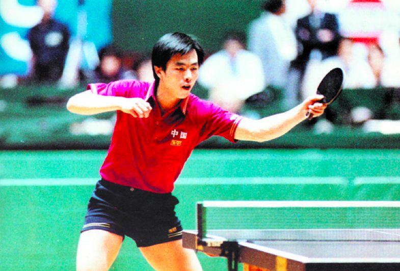 乒坛名帅蔡振华：曾向朋友借房住，儿子是当红男星