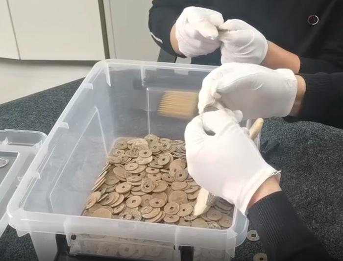 汉代出土的钱币,汉代出土墓葬钱币图片大全