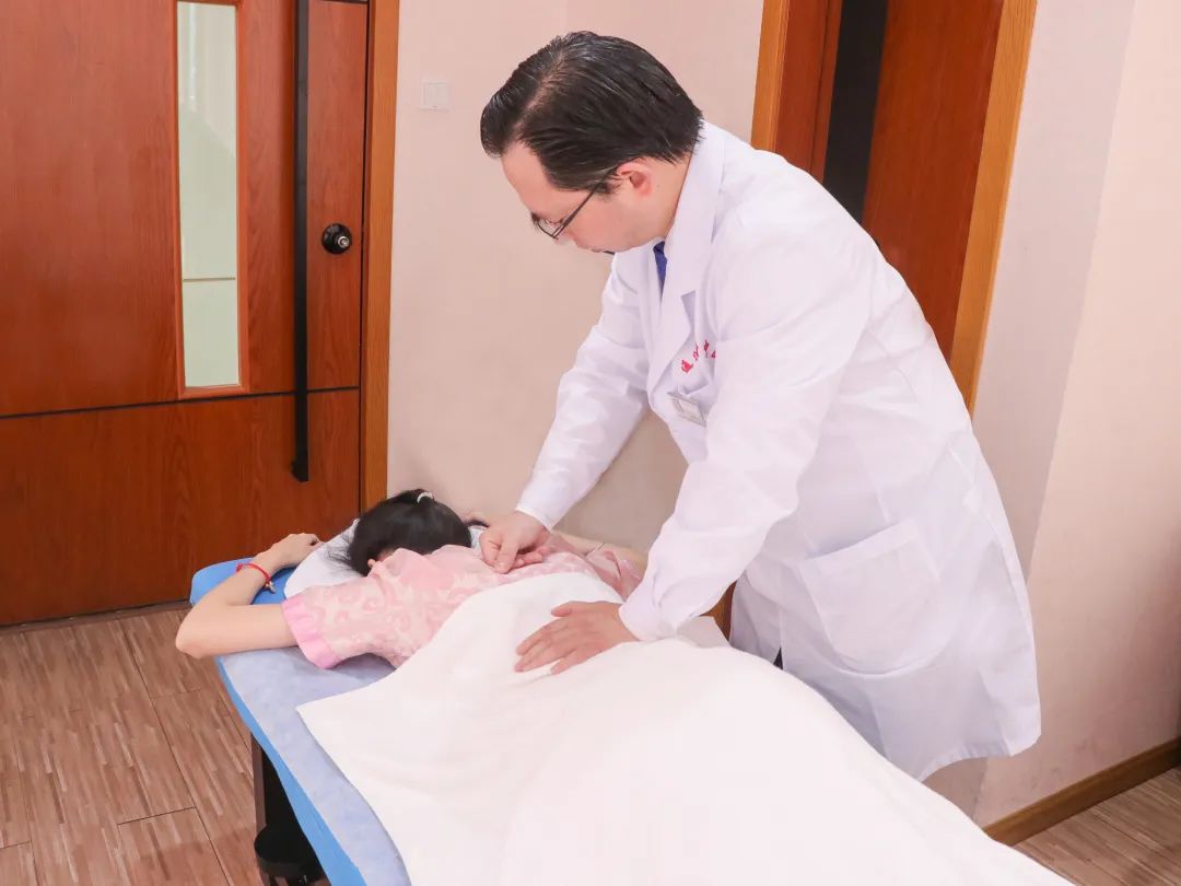 开在cbd里的医院,开在三甲医院边的中医诊所好不好