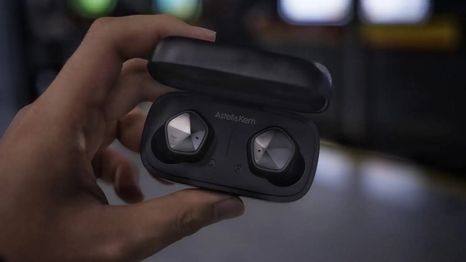 头戴式hifi蓝牙耳机评测推荐,蓝牙耳机耳放排行榜