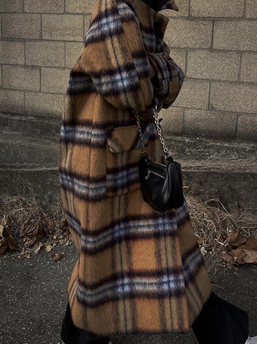 冬日的高级感，一件时尚大衣就够了！帮40+女人诠释满满的质感