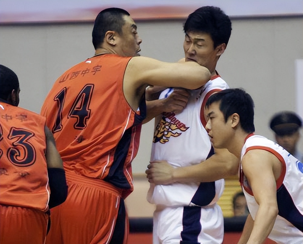 姚明cba各项数据纪录,cba总决赛姚明51分21篮板