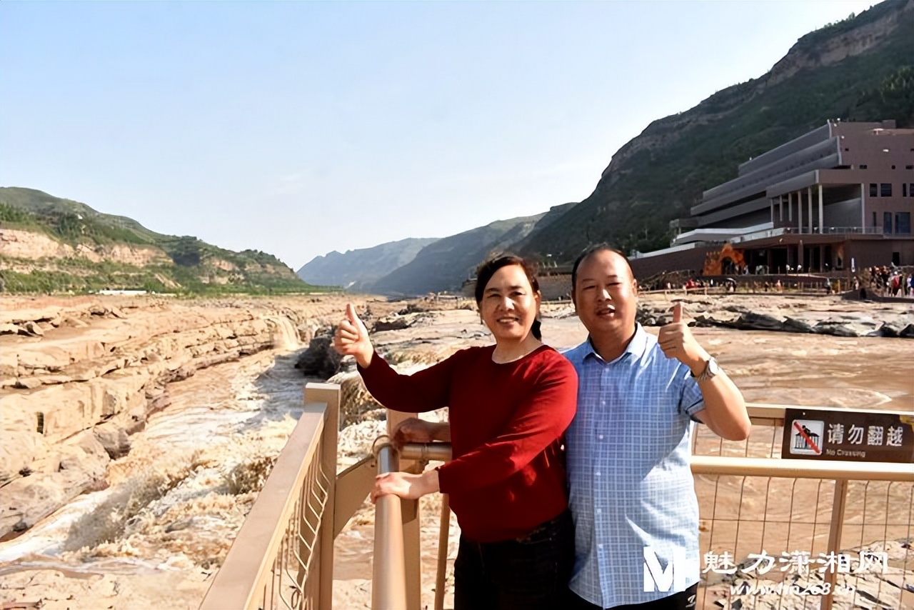 一壶一世界一河一乾坤壶口瀑布,壶口瀑布秋风卷千层浪