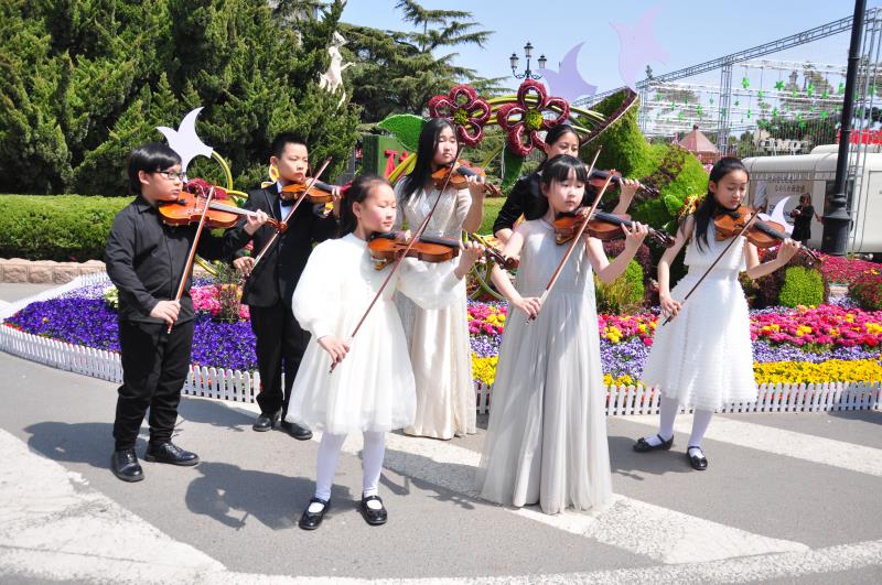 “青青之岛，爱乐之城”第十三场小提琴快闪活动精彩上演